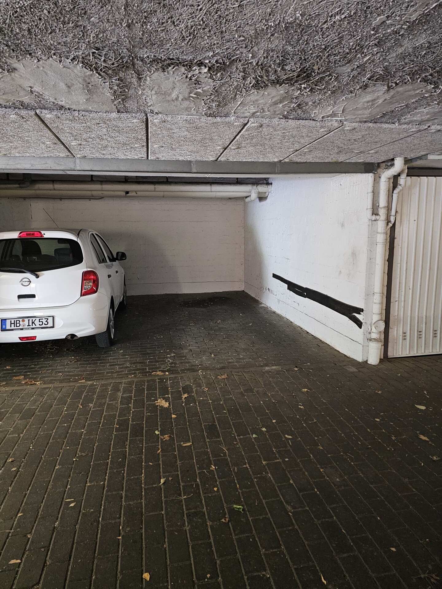 Tiefgaragenstellplatz